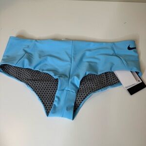 Nike Hydralock Fusion Cheeky Kick Short Swim Bottoms size large